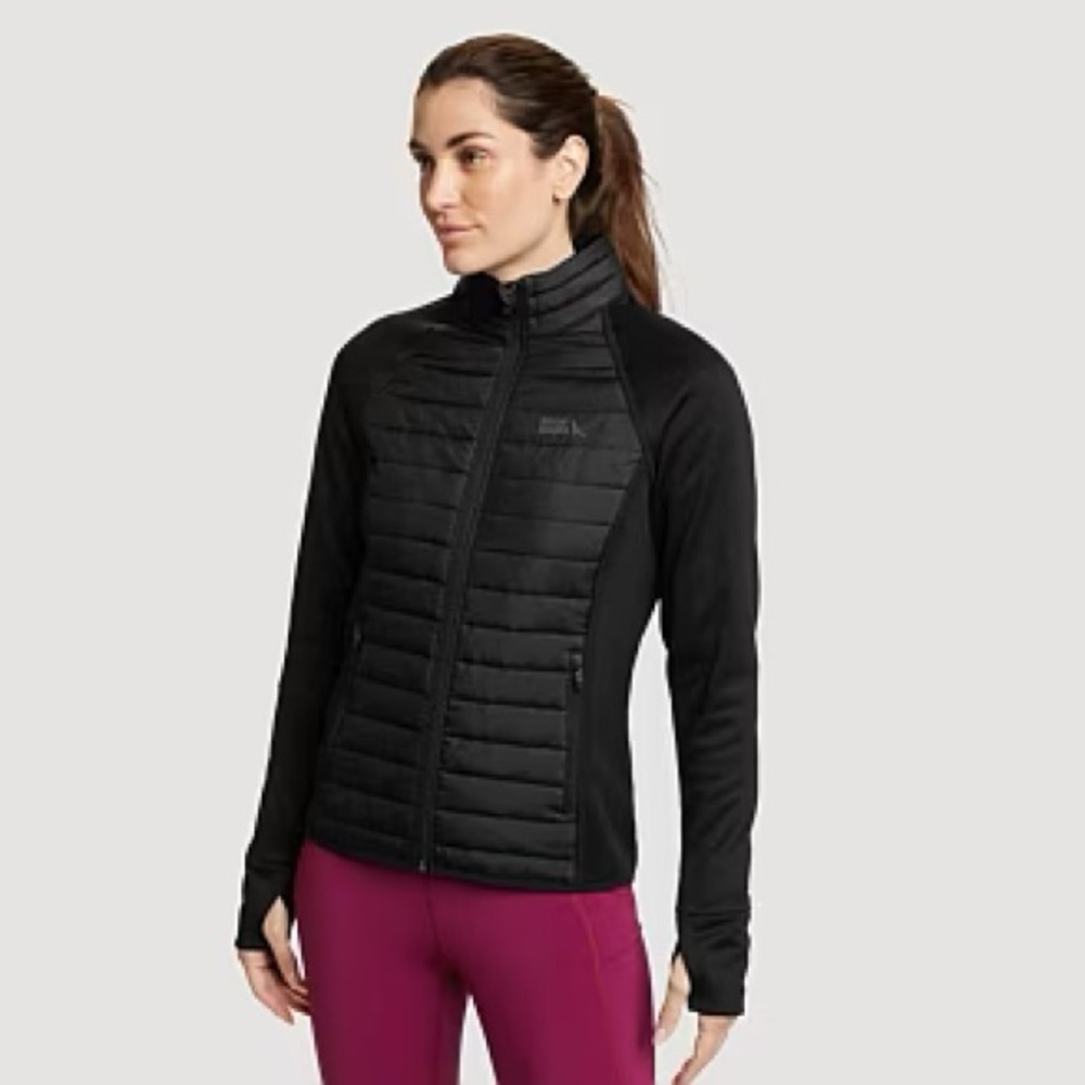 Layers Women's Black Puffer Jacket with hood water repellant size medium